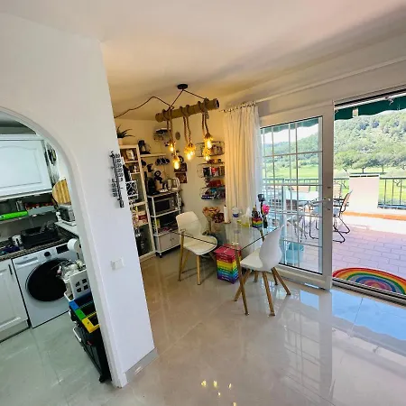 아파트 Flat Surrounded By Nature, With Pool, And Nearby, Arenal De Son Saura
